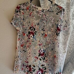 Sheer Floral Embroidered Short Sleeve Top